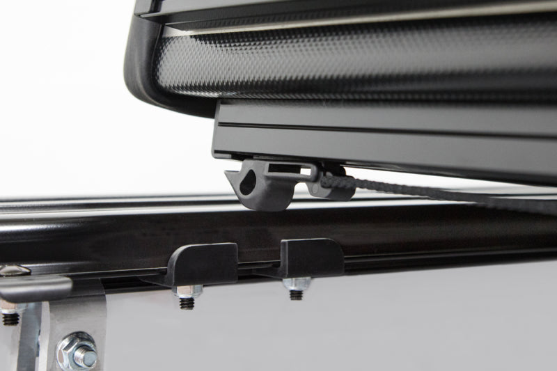 Access LOMAX Pro Series Tri-Fold Cover 2020 Jeep Gladiator 5ft (w/ Trail Rail) Box Diamond Plate B0070029