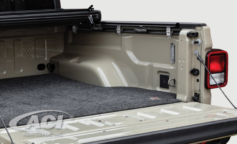 Access LOMAX Tri-Fold Cover Black Urethane Finish 2020 Jeep Gladiator - 5ft Bed (w/ Trail Rail) B3070029
