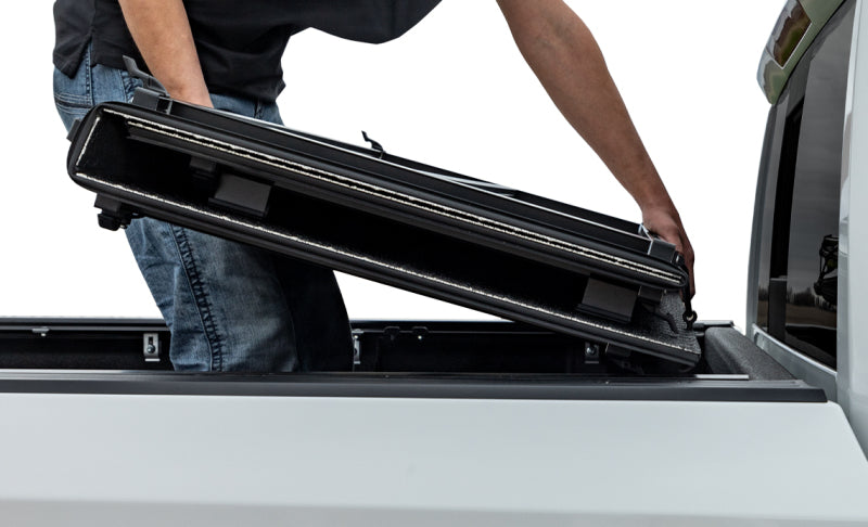 Access LOMAX Professional Series Tri-Fold Cover 17-19 Ford Super Duty F-250/F-350/F-450 6ft 8in Bed B0010049
