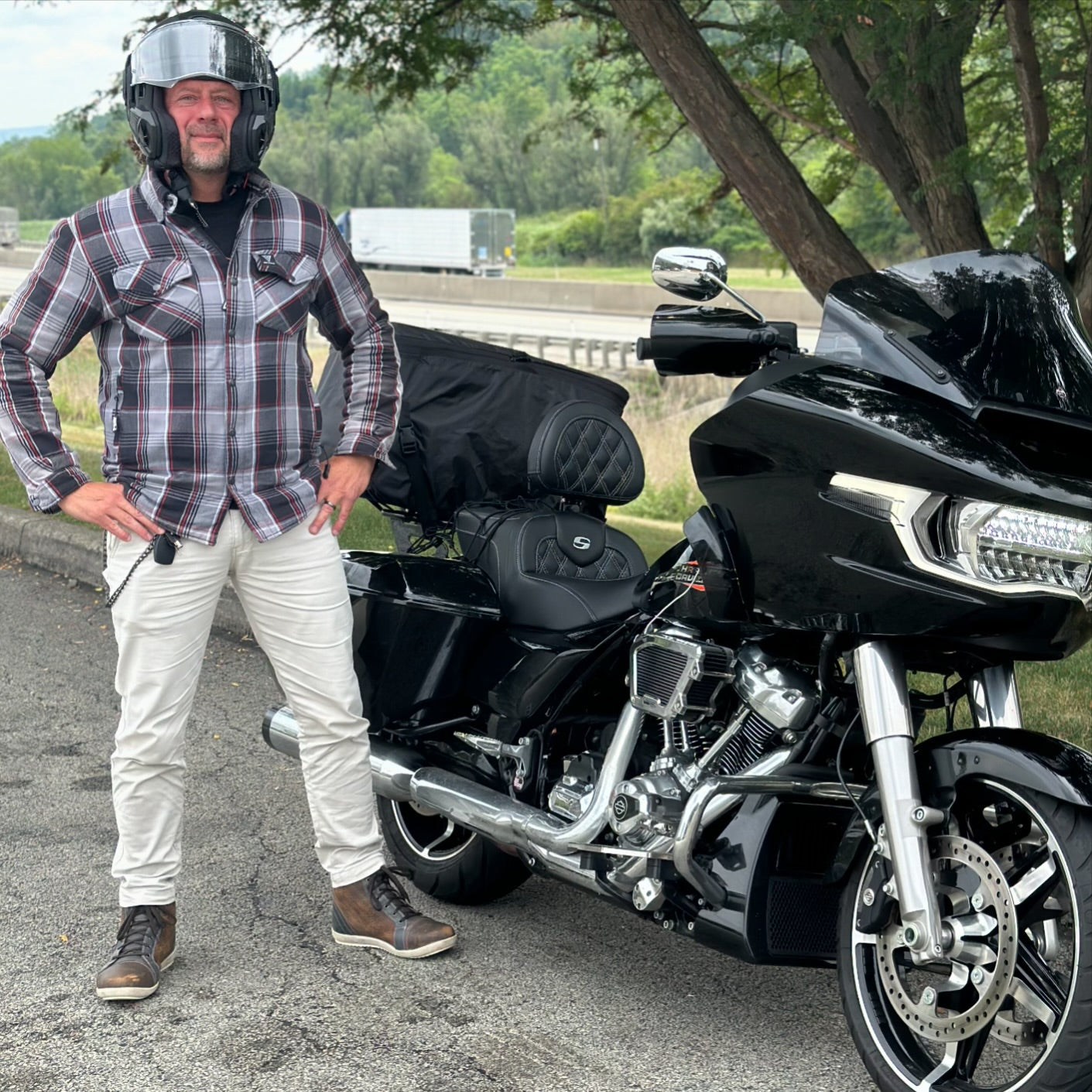 Protective Flannel Shirt For Men - Grey Black Red Checkered