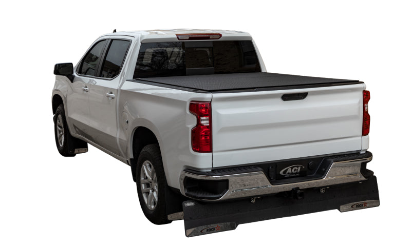 Access LOMAX Pro Series Tri-Fold Cover 2020 Jeep Gladiator 5ft (w/ Trail Rail) Box Diamond Plate B0070029