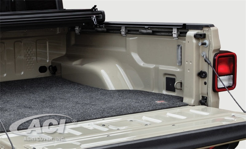 Access LOMAX Tri-Fold Cover Black Urethane Finish 2020 Jeep Gladiator - 5ft Bed (w/ Trail Rail) B3070029